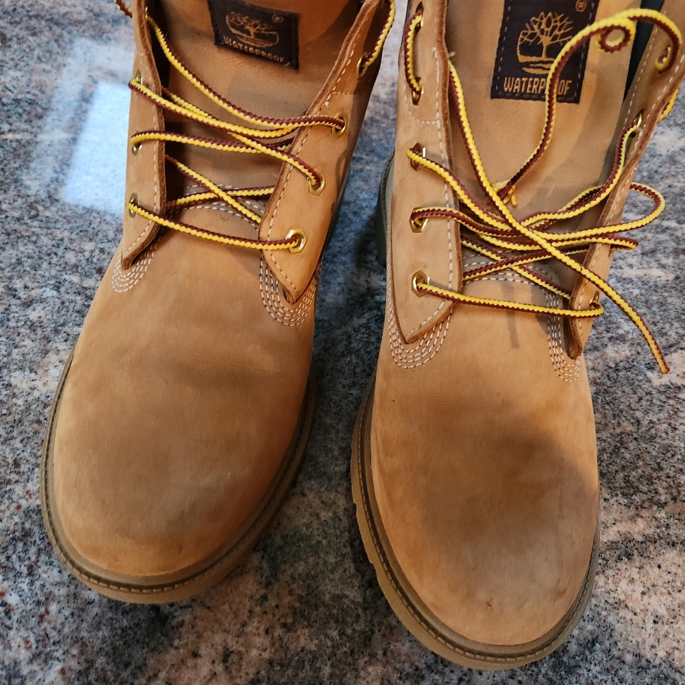 Timberland Big Kid/Women's Waterproof Ankle Boot Size 6- Wheat-Used